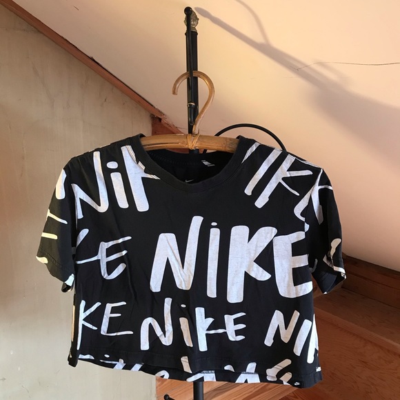 Nike and H&M Black and White Crop Top Bundle, EUC, S - Picture 15 of 15